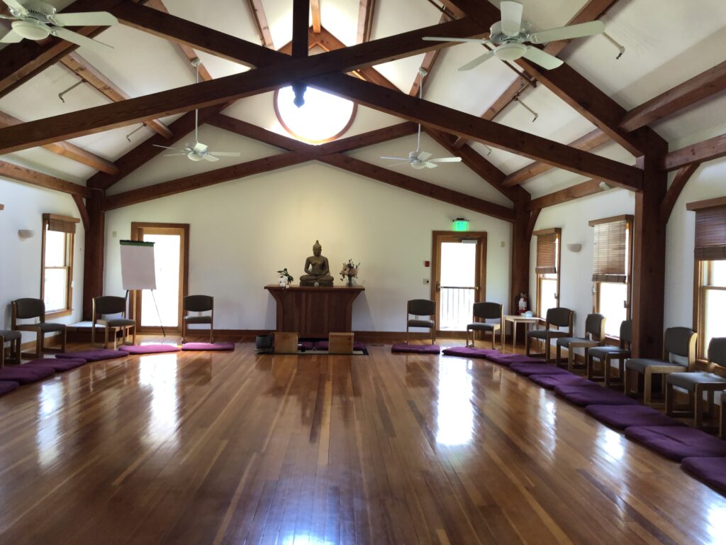 Meditationssal på Forest Refuge Retreat